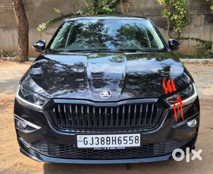 Skoda Slavia Sportline 1.0l Tsi Mt, 2025, Petrol