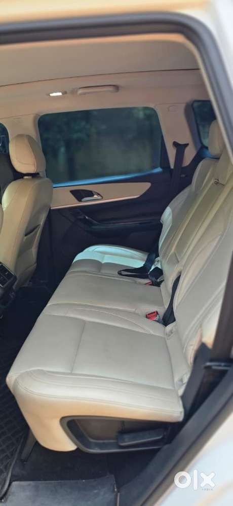 Mahindra Xuv700 2.2 Ax 7 Diesel At Luxury Pack Str, 2023, Diesel