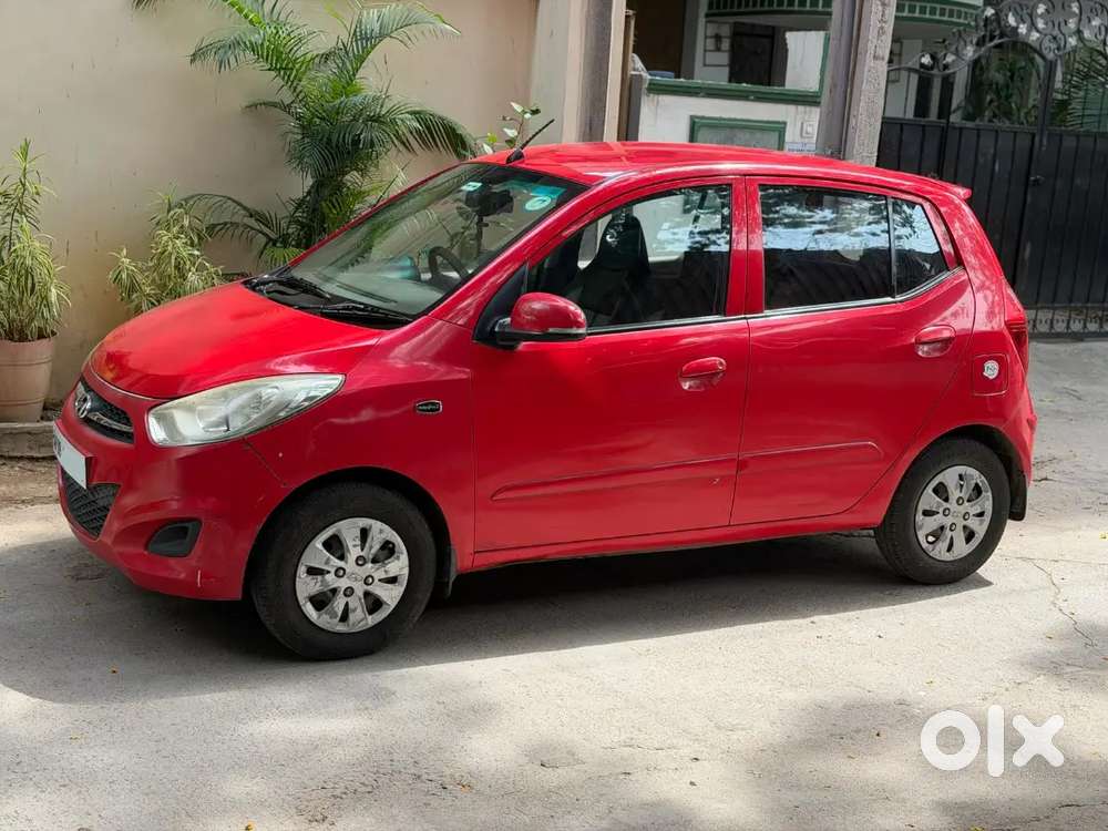 Hyundai I10 Sportz 2011