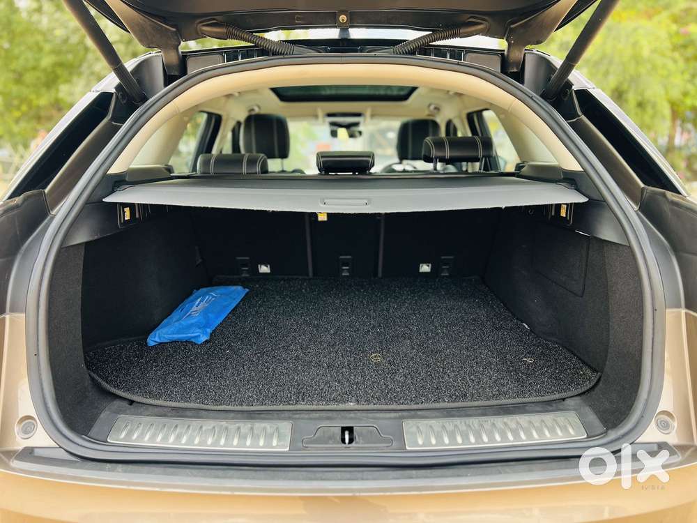 Land Rover Range Velar P250 R-dynamic Hse, 2020, Petrol