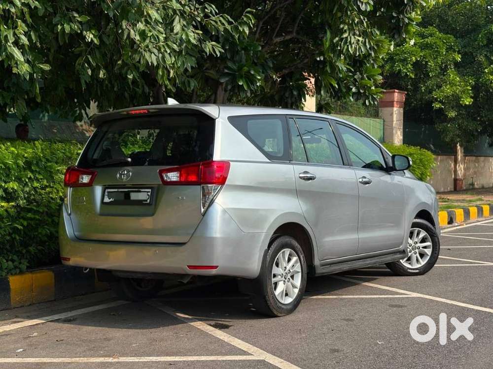 Toyota Innova Crysta 2.4 V 7 Str, 2016, Diesel