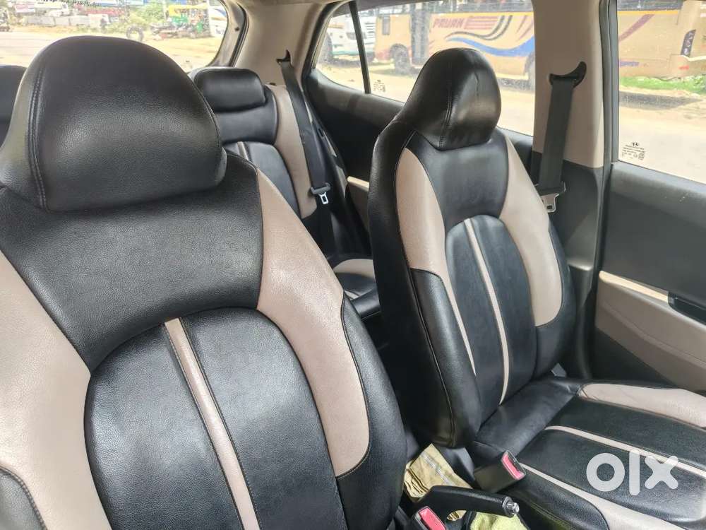 Hyundai Grand I10 Sportz 2016 Year Car