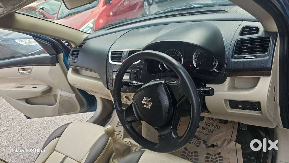 Maruti Suzuki Swift Dzire 1.2 Vxi Bsiv, 2013, Petrol