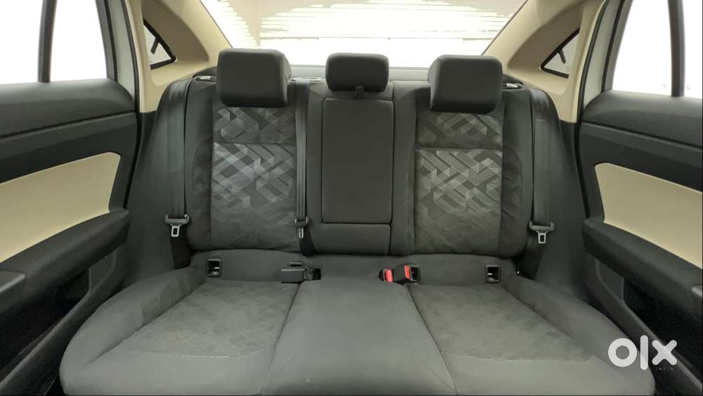 Skoda Slavia Ambition 1.0l Tsi Mt, 2022, Petrol