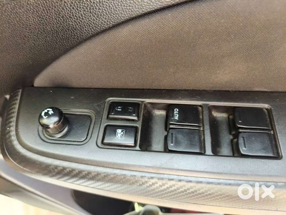 Maruti Suzuki Swift Amt Vxi, 2018, Petrol