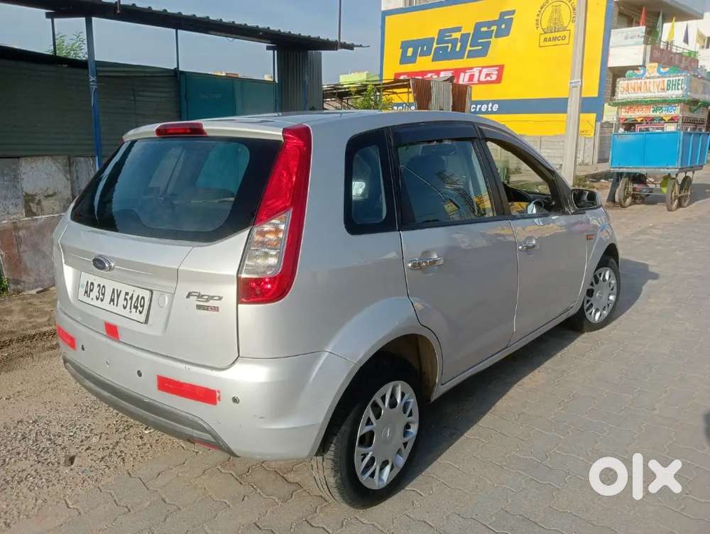 Ford Figo 1.4 Duratorq 2015 All Good Condition Car Desil No Time Pass