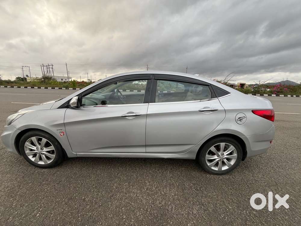 Hyundai Fluidic Verna 2011 Car