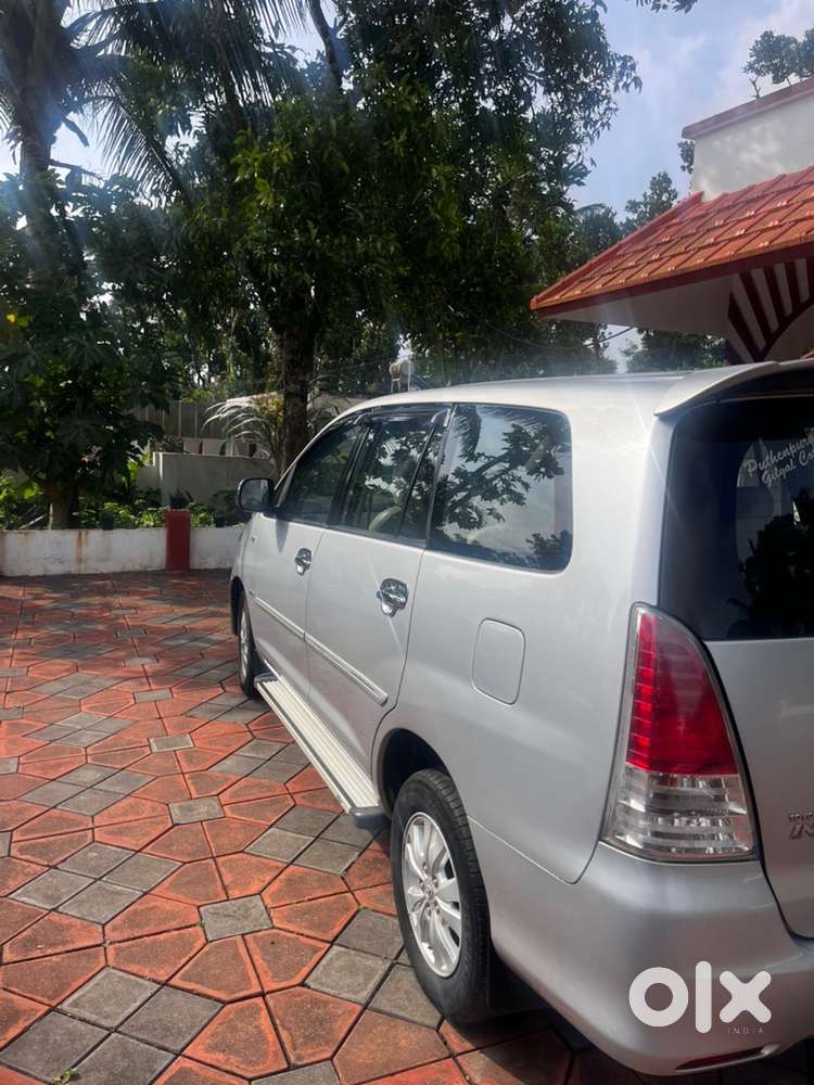 Toyota Innova Diesel 2011