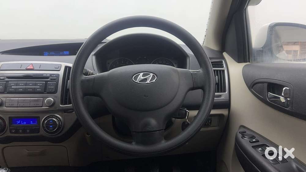 Hyundai I20 2012-2014 Magna Optional 1.2, 2012, Cng & Hybrids