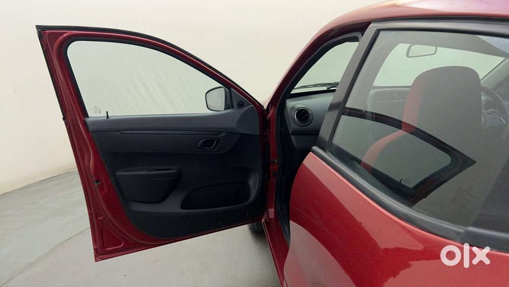 Renault Kwid 2019-ongoing 1.0 Rxt Amt (o), 2020, Petrol