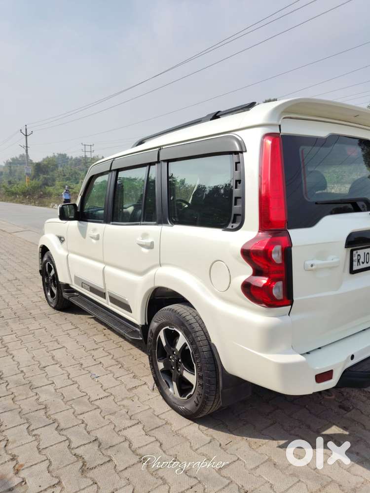 Mahindra Scorpio Classic 2.2 S 11 Mt 7 Str, 2022, Diesel