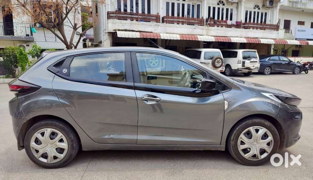 Tata Altroz Xm Plus Icng, 2024, Cng & Hybrids