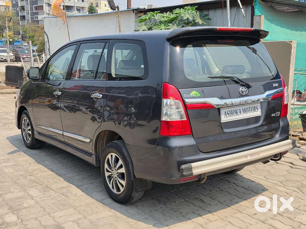 Toyota Innova 2.5 V 8 Str, 2015, Diesel