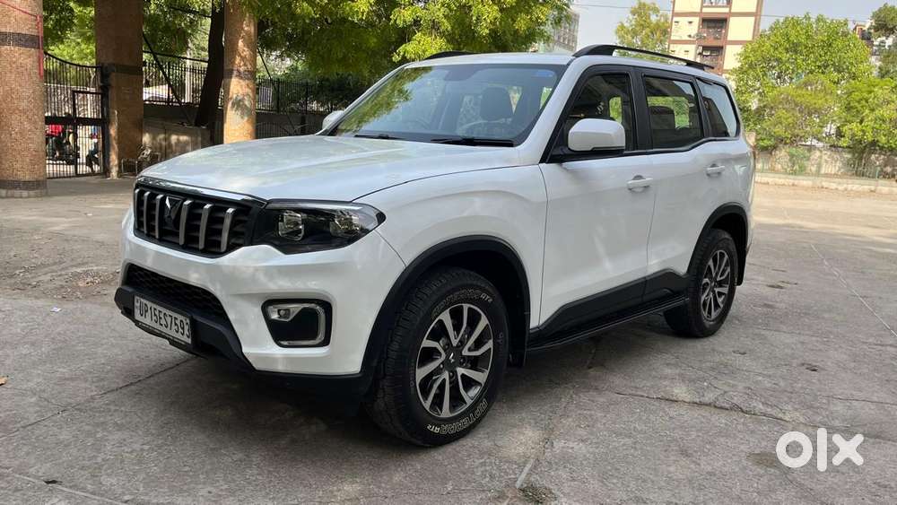 Mahindra Scorpio-n 2.0 Z4 Petrol At 7 Str, 2025, Petrol