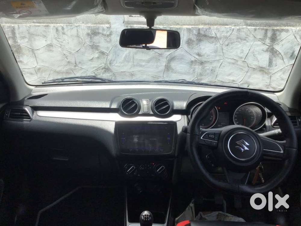 Maruti Suzuki Swift 1.2 Vxi (o), 2024, Petrol
