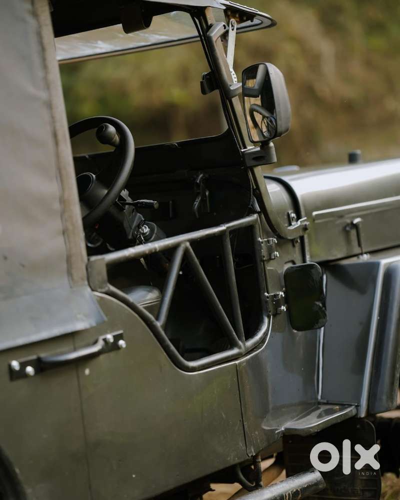 Mahindra Jeep Classic 1995