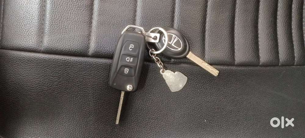 Tata Tiago 1.2 Revotron Xt (o), 2023, Petrol