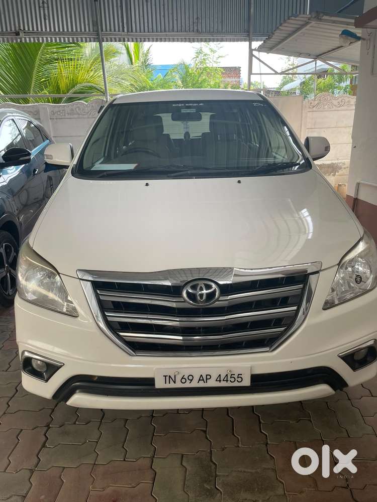 Toyota Innova 2.5 V 7seater Crysta Edition, 2014, Diesel