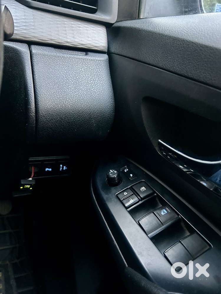 Toyota Innova Crysta 2.7 Gx Limited Edition 7 Str, 2022, Cng & Hybri..