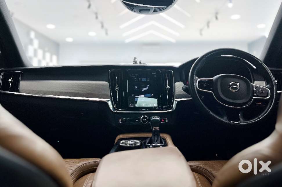 Volvo V 90 Cross Country D5, 2018