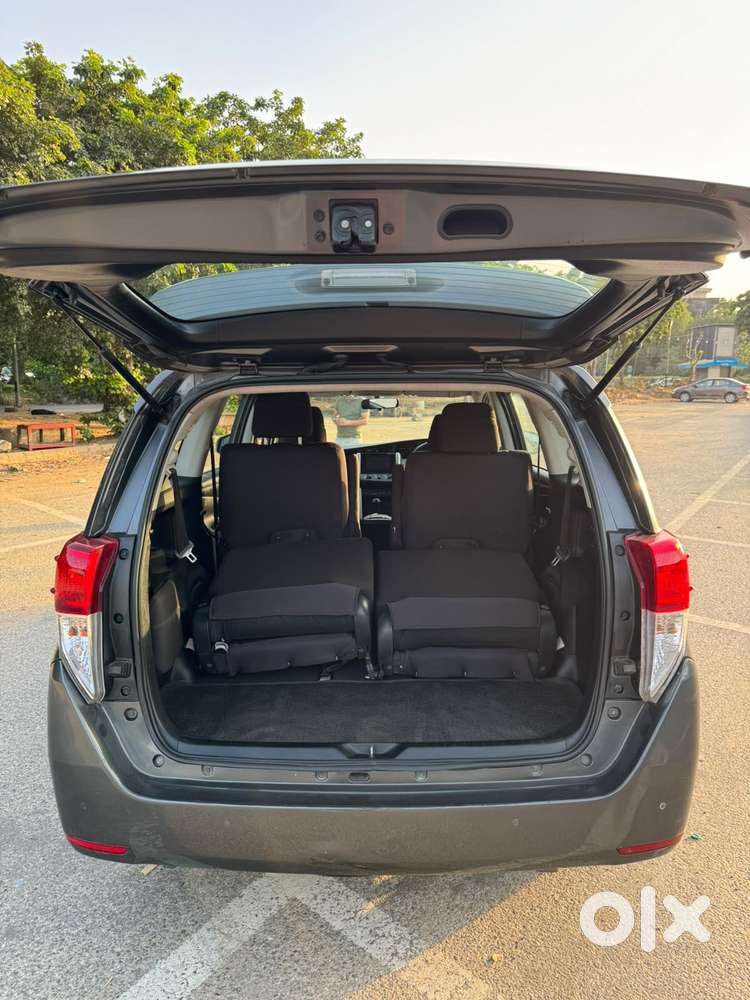 Toyota Innova Crysta 2.4 G Plus Mt 7 Str, 2020, Diesel