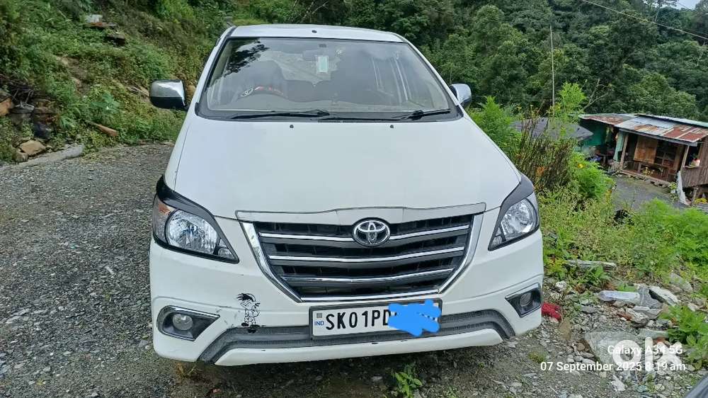 Toyota Innova 2013 Diesel 200000 Km Driven