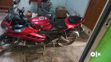 Yamaha r15 deals old model olx