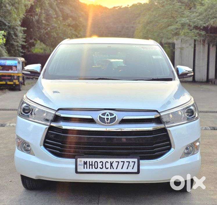 Toyota Innova Crysta 2.8 Zx At 7 Seater, 2016, Diesel