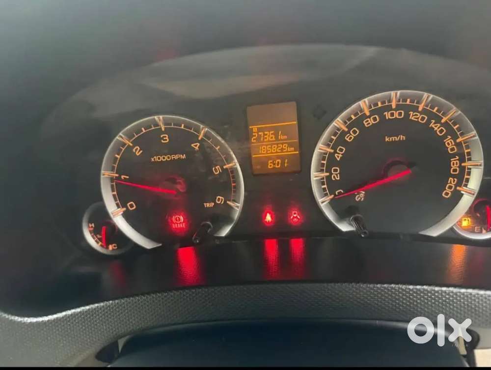Maruti Suzuki Swift Dzire 2015