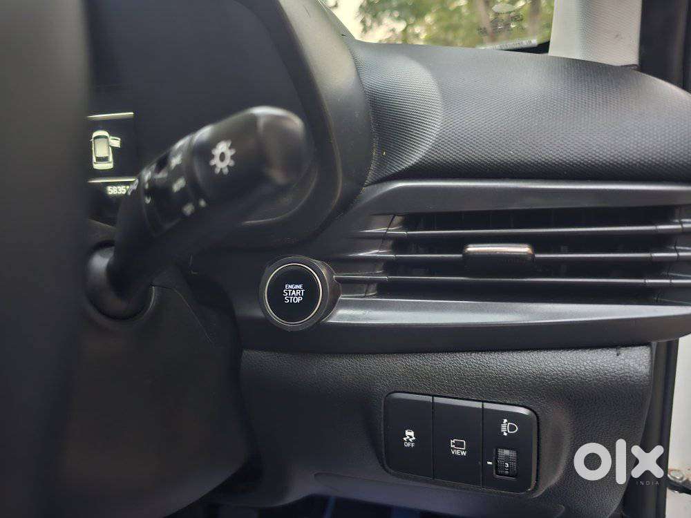 Hyundai I20 Asta (o) 1.2 Mt, 2023, Petrol