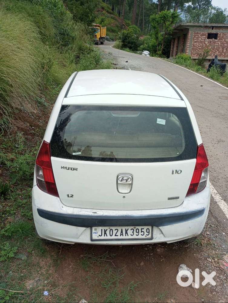 I10 1.2 Hatchback White Colour