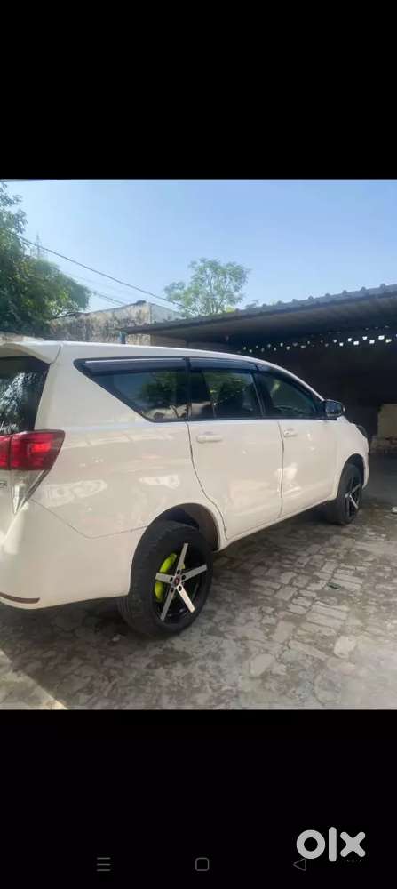 Toyota Innova Crysta 2017