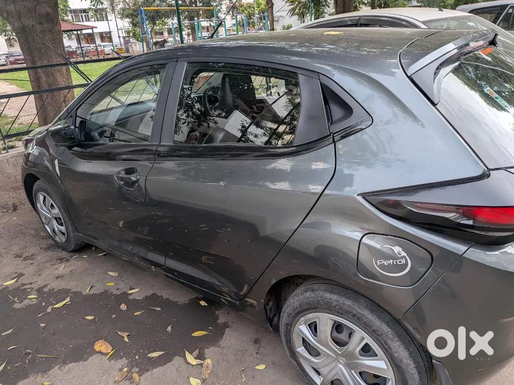 Tata Altroz 2023 Petrol 34000 Km Driven