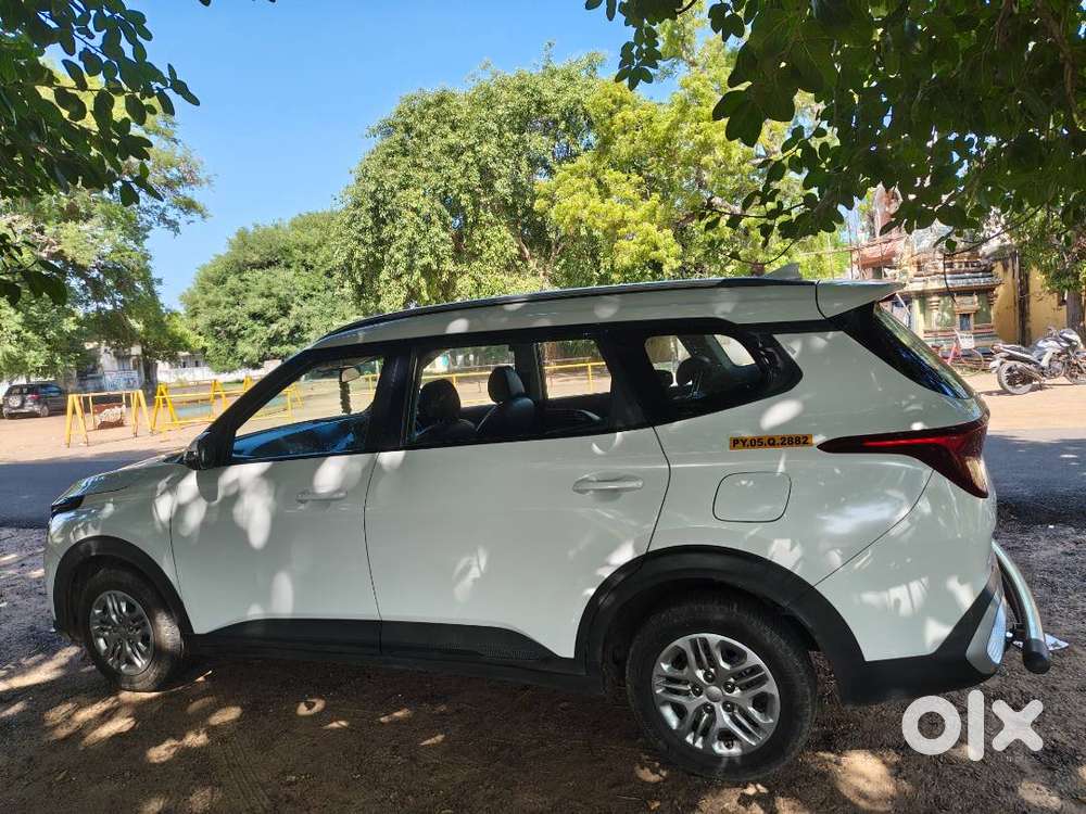 Kia Carens Premium 2023