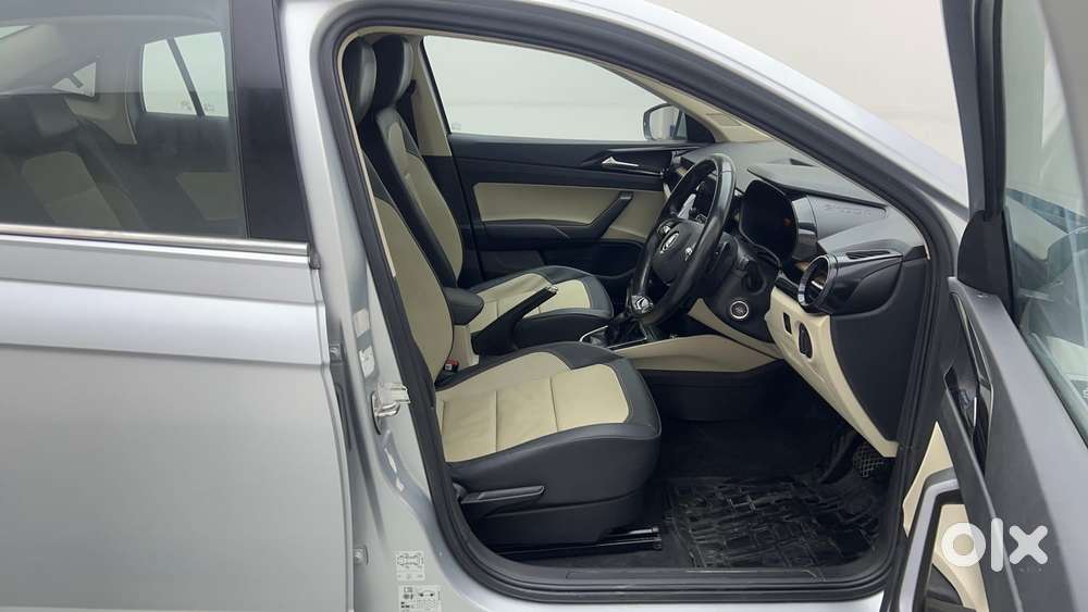 Skoda Slavia Style 1.5l Tsi Dsg, 2022, Petrol