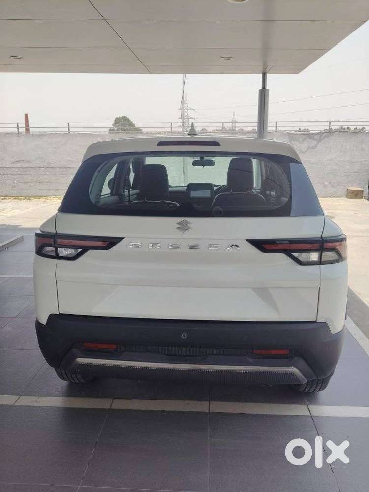 Maruti Suzuki Brezza 1.5 Lxi Smart Hybrid, 2025, Petrol