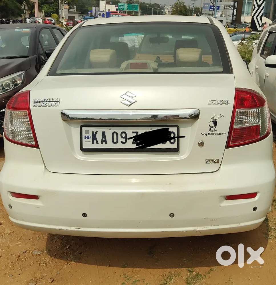 Maruti Suzuki Sx4 2010 Petrol 79000 Km Driven Premium Sedan