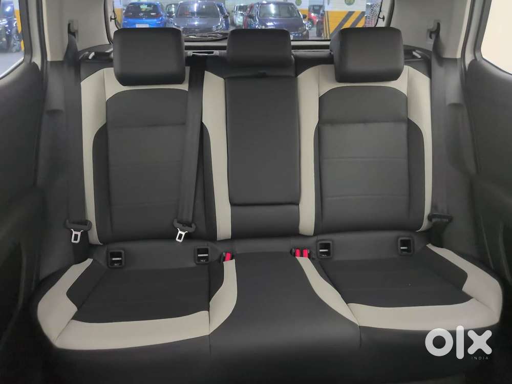 Volkswagen Taigun Topline 1.0 Tsi At (electric Seats), 2023, Petrol