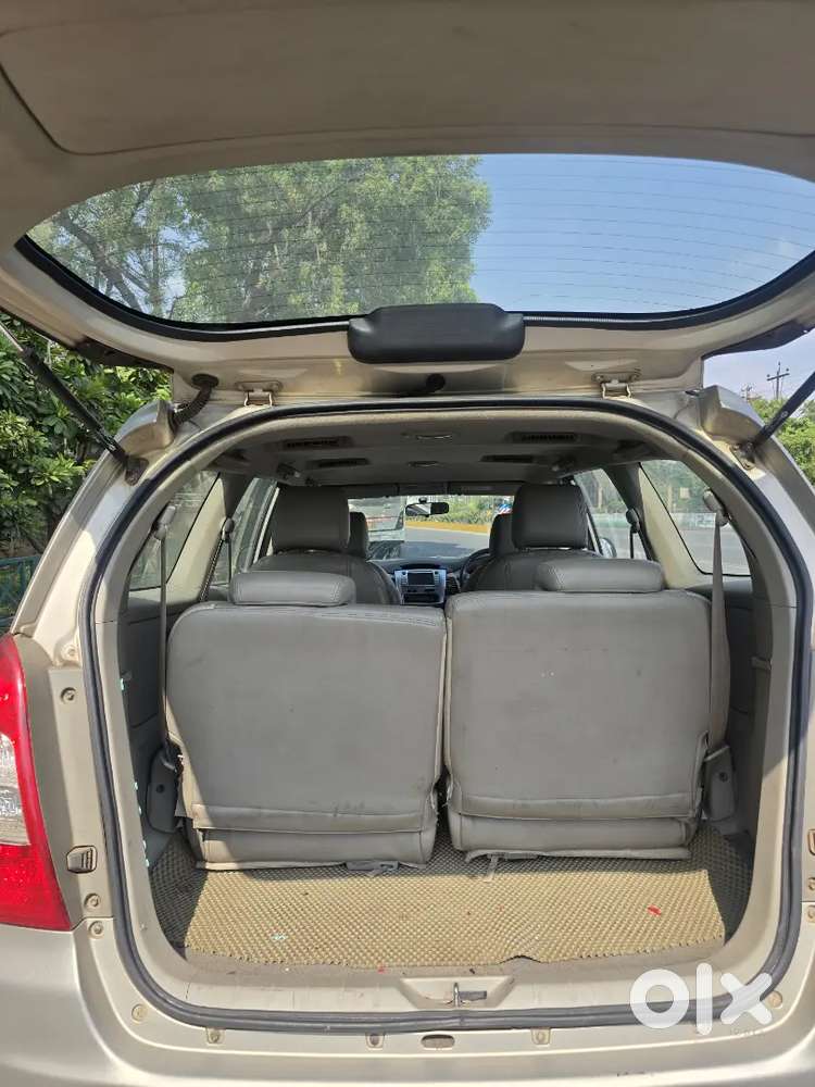 Toyota Innova 2014 Diesel Well Maintained