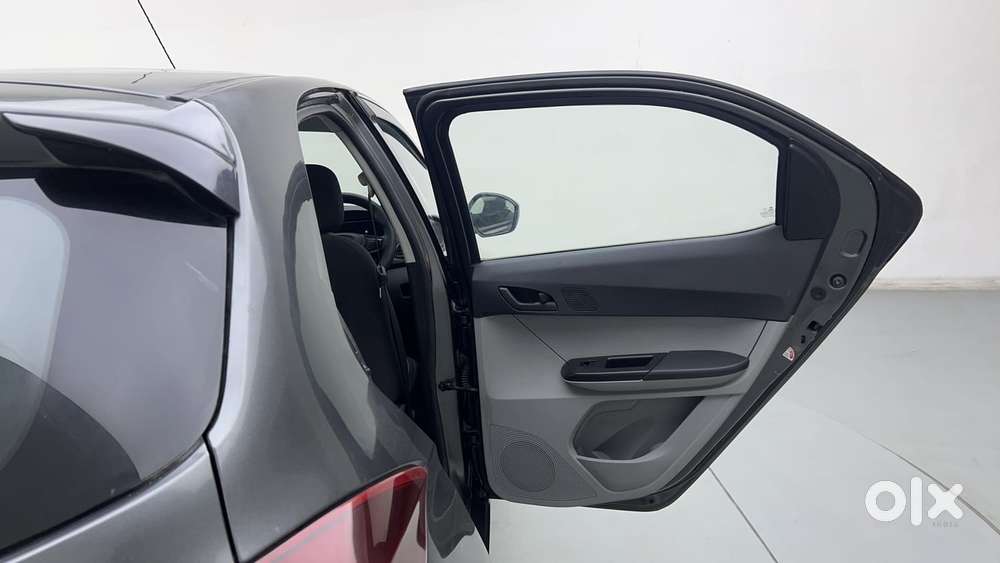 Tata Tiago 1.2 Revotron Xm Cng, 2023, Cng & Hybrids