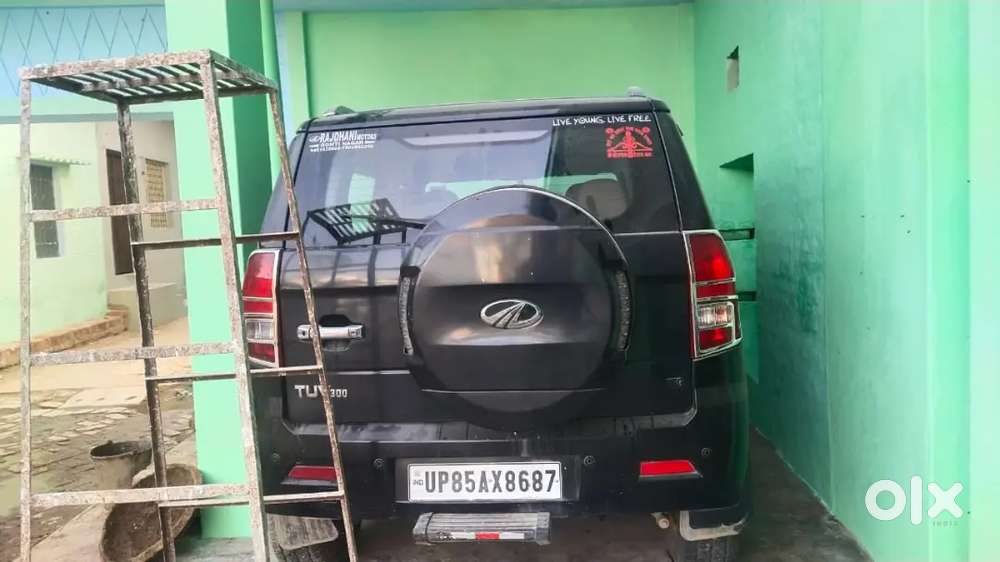 Mahindra Tuv 300 T8