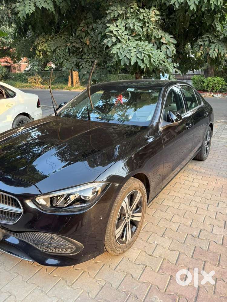 Brand New Condition C 200