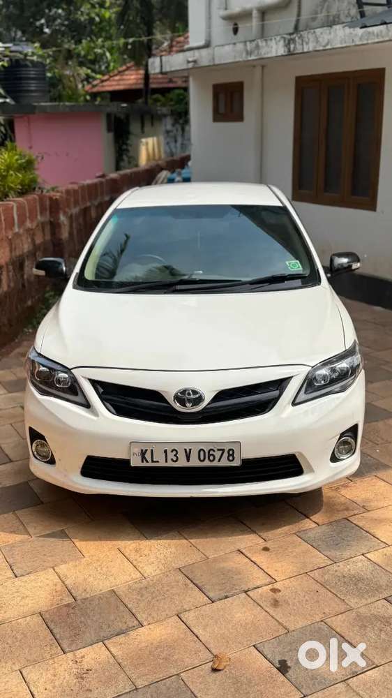 Toyota Corolla Altis 2010 Petrol 100000 Km Driven
