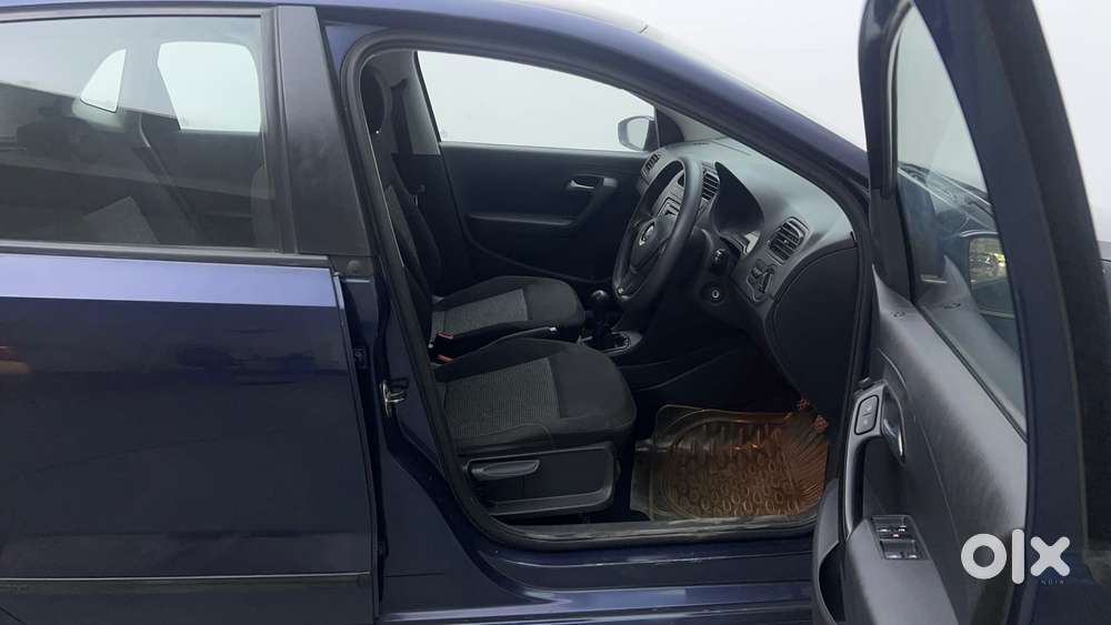 Volkswagen Polo Petrol Comfortline 1.2l, 2015, Petrol