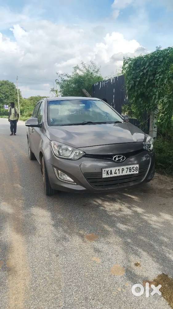 Hyundai I20 Sportz Petrol 2012