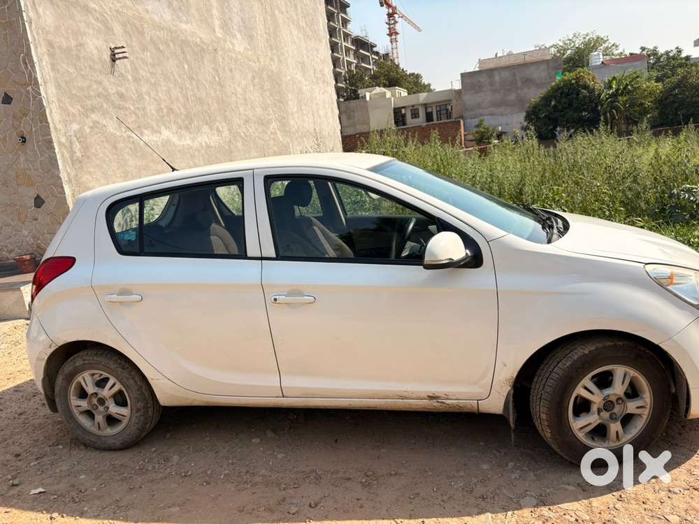 Hyundai I20 Sportz 2011