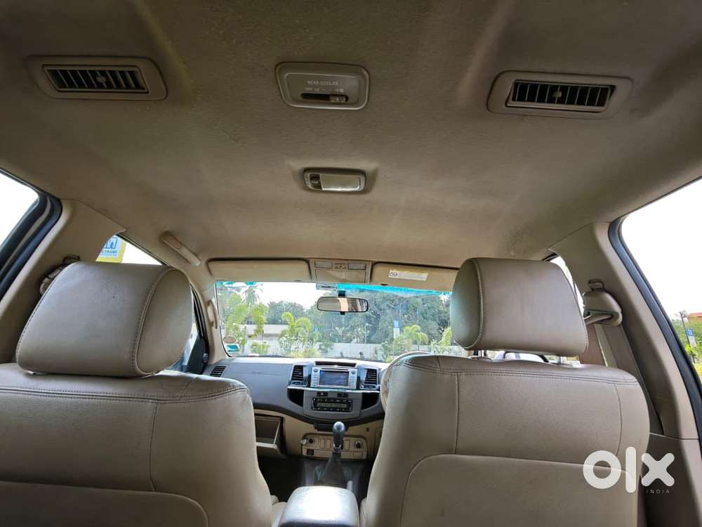 Toyota Fortuner 4x2 Manual, 2013, Diesel