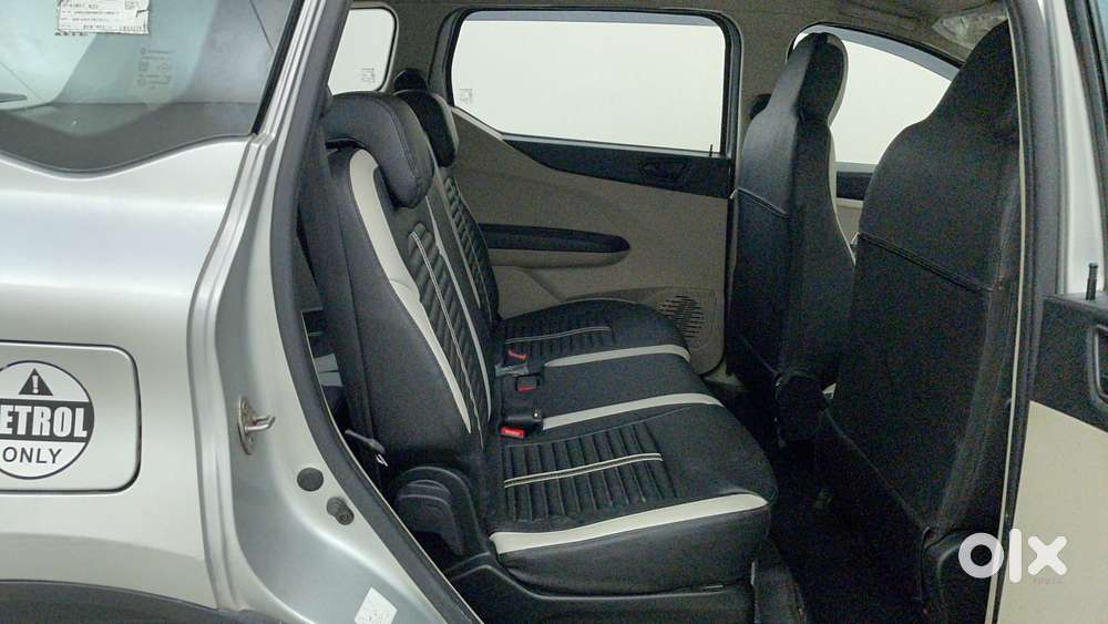Renault Triber Rxt, 2024, Petrol