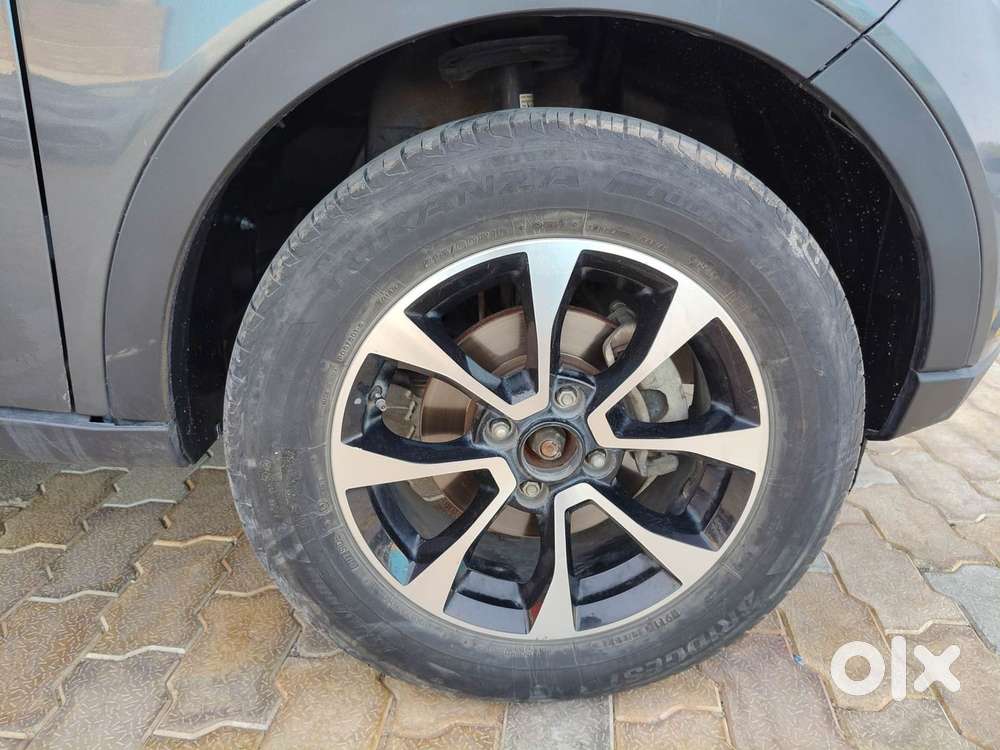 Tata Nexon 1.2 Revotron Xz Plus Dual Tone Roof (s), 2020, Petrol