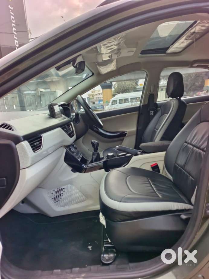 Tata Nexon Xz Plus (hs), 2022, Petrol